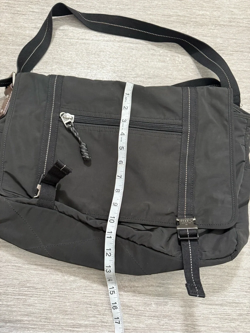 Fossil Black Utility Messenger Bag Nylon Laptop Crossbody Techwear Minimalist
